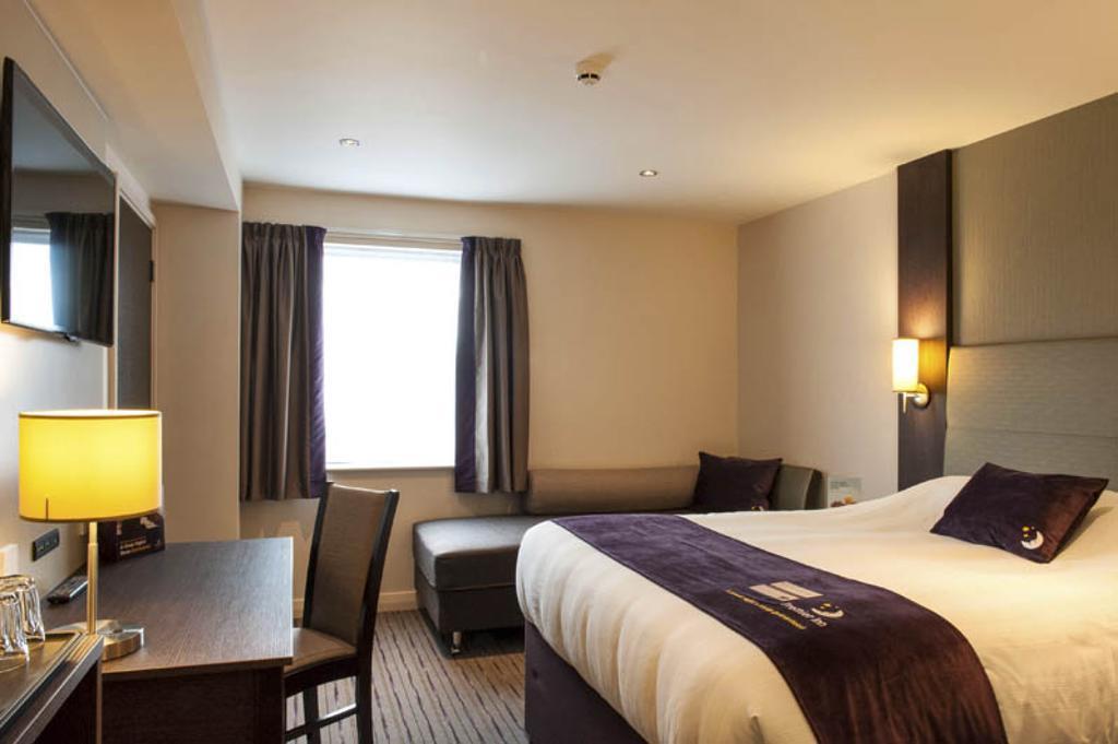 Premier Inn York North Habitación foto