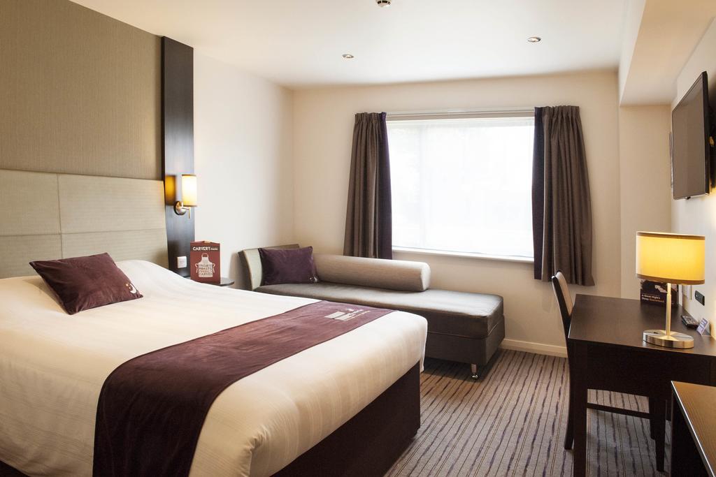 Premier Inn York North Habitación foto